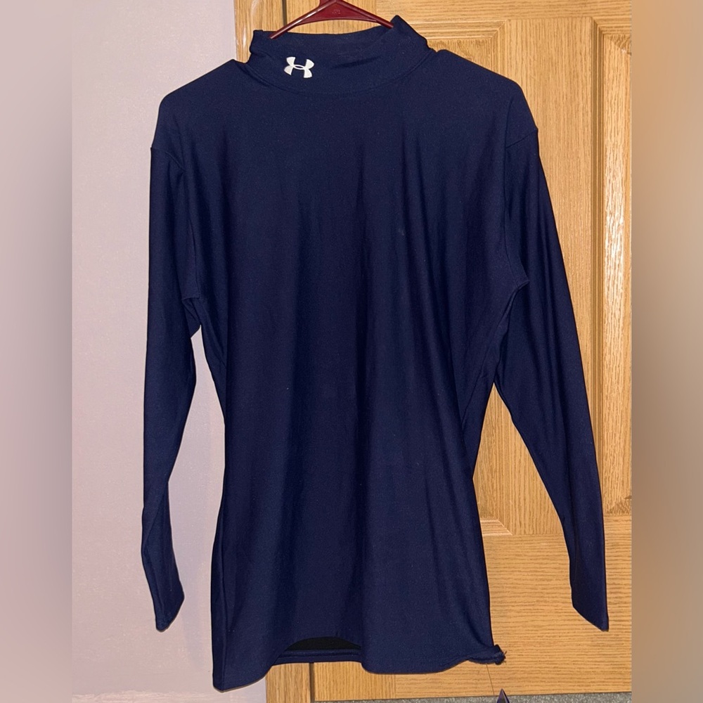 Brand new UnderArmour men’s dark blue long sleeve shirt